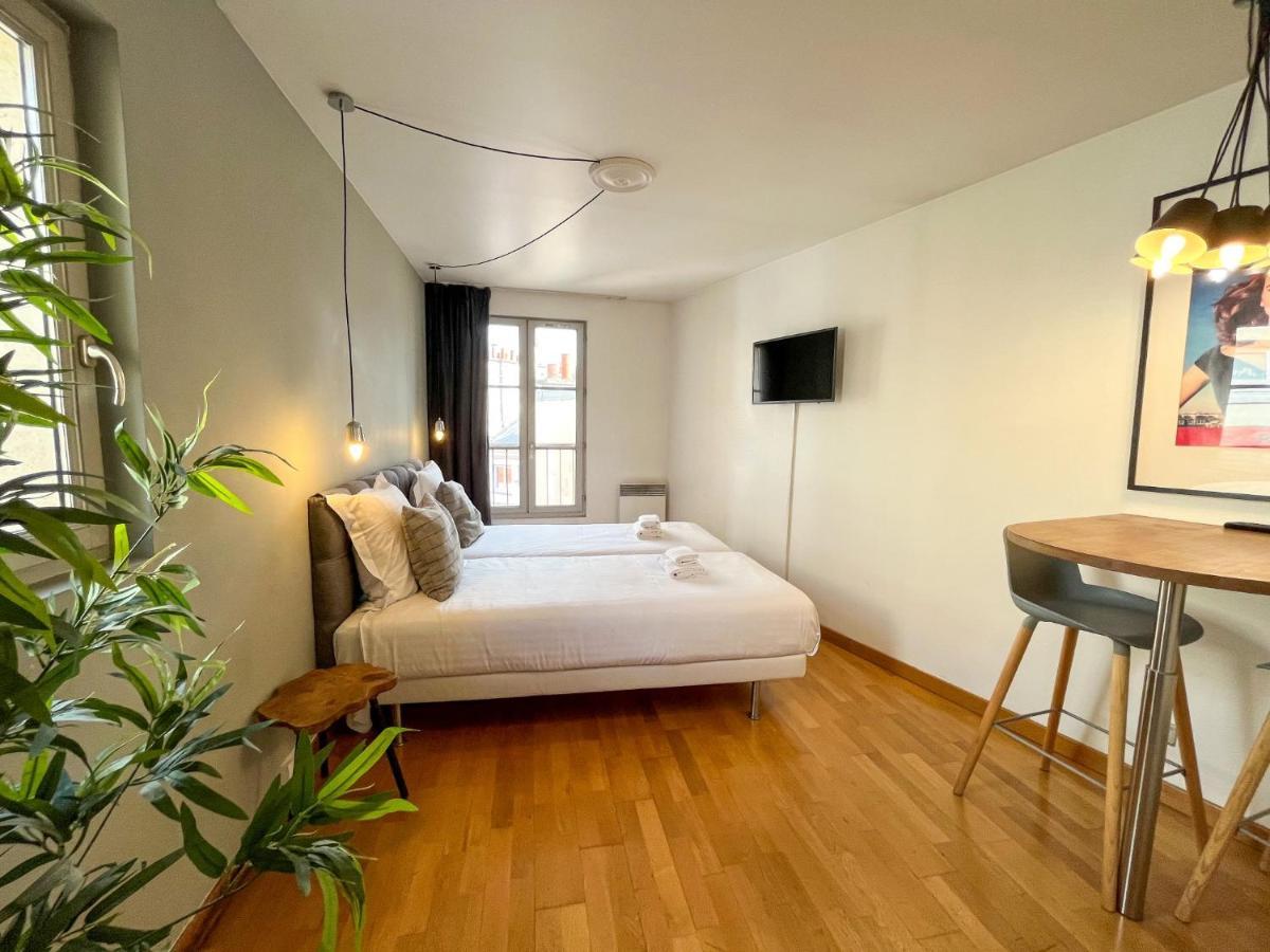 Appartamento Charmant Studio Dans Un Immeuble Paris 5 Esterno foto